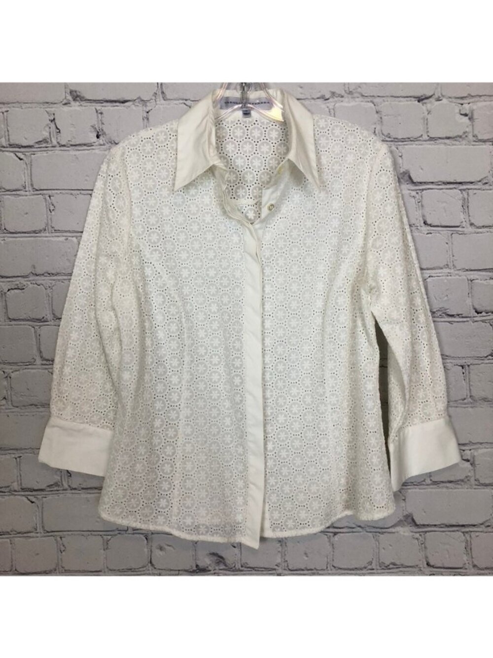 Carolina Herrera White 100% Cotton Eyelet Buttondown Shirt Size 12